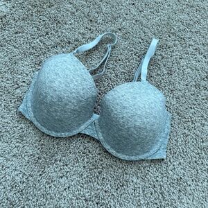 PINK by Victoria’s Secret Wear Everywhere T-Shirt Bra Lightly Lined 32DD NWOT